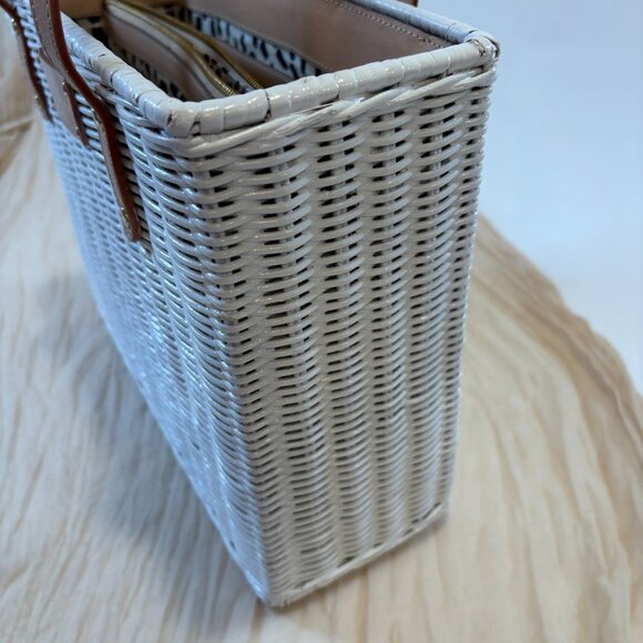 Kate Spade LIMITED EDITION Vintage White Straw Handbags $250 MSRP - Picture 4 of 13
